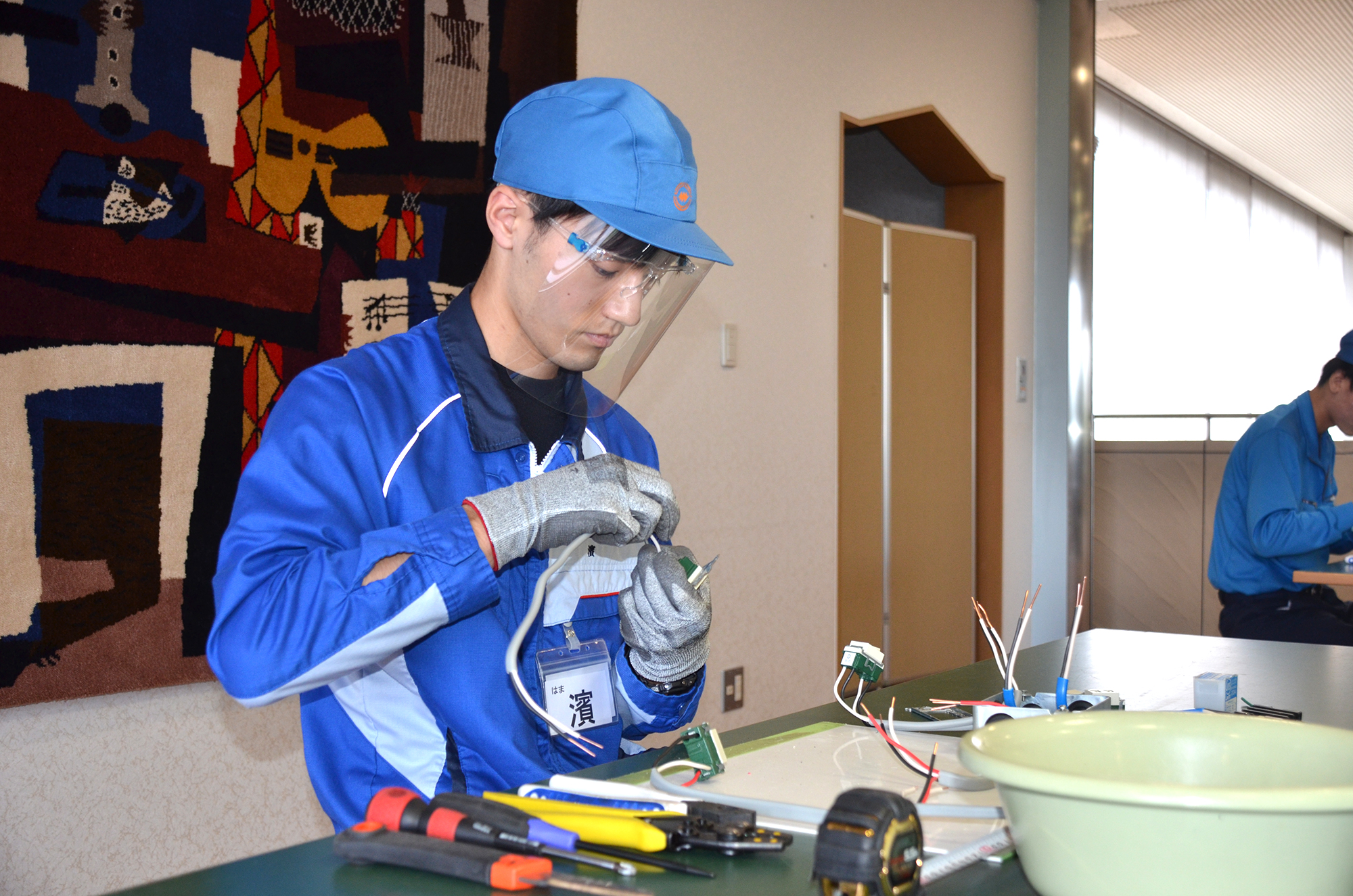 内線部門の屋内配線模擬作業