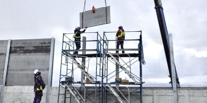 当社社員が鉄建建設株式会社より「鉄建優良技能者功績者」として表彰されました。