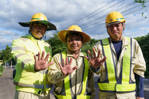 恒例、職人の「手」｜建設寫眞帖「きずくひと」　朝日建設第二工事部（八尾オフィス）