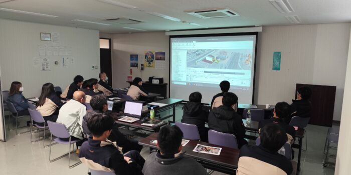 ICT技術の活用・向上に向け、BIM/CIM研修を開催しました