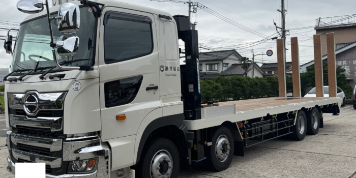トラック（重機回送車）を納車しました！
